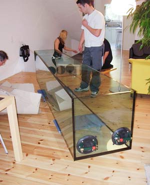 Aquarium movers and fish tank removals