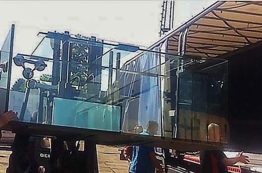 Fish tank movers
